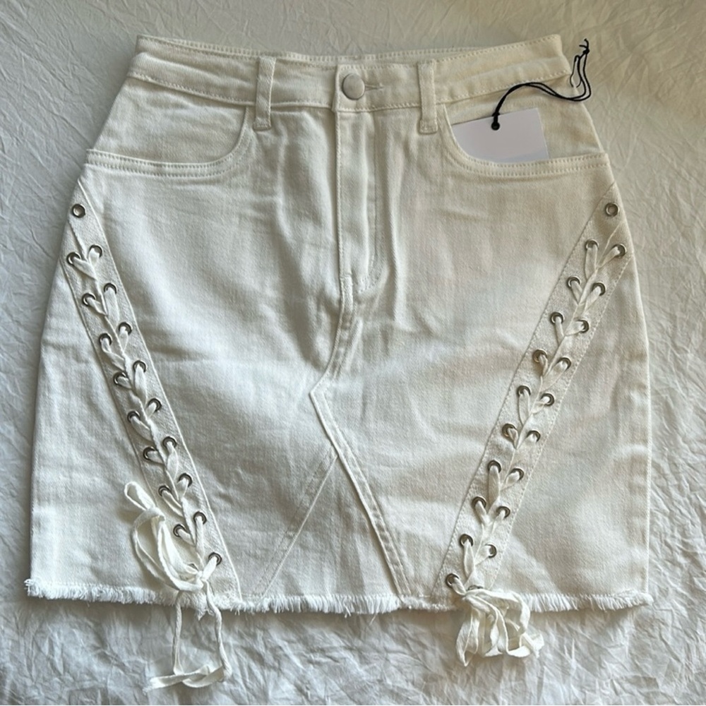 by the way White Lace-Up Denim Mini Skirt NWT Size 25 - Picture 3 of 6